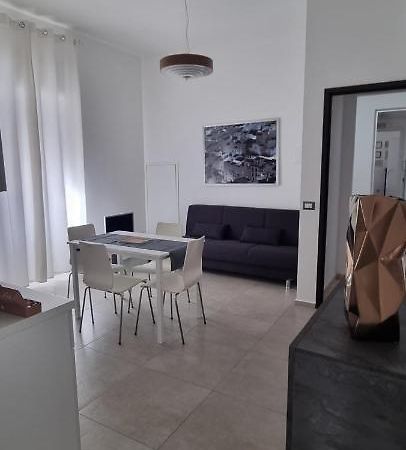 Mercato 11 Apartments Gela Buitenkant foto